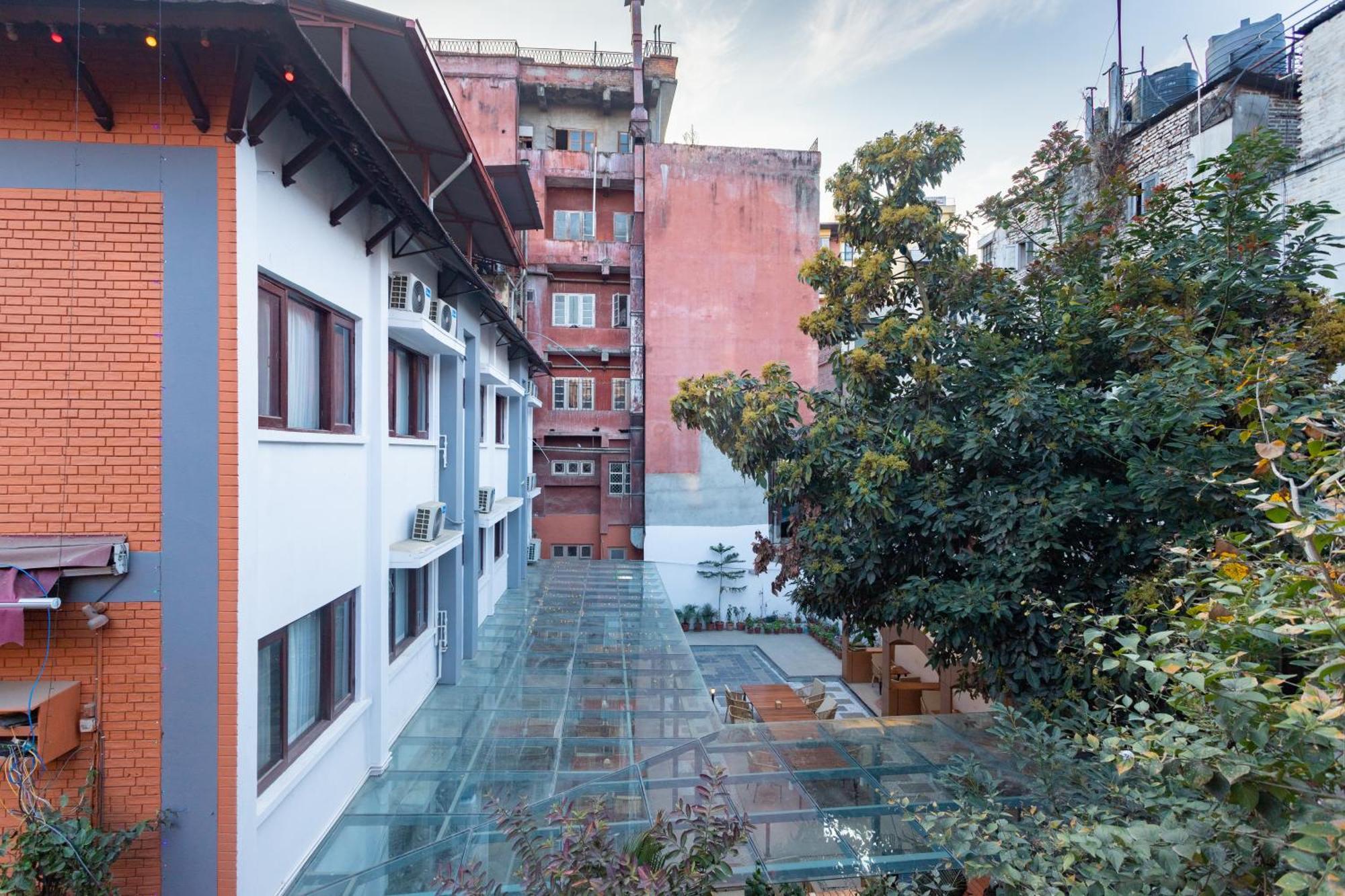 Aawas Boutique Hotel Катманду Екстериор снимка