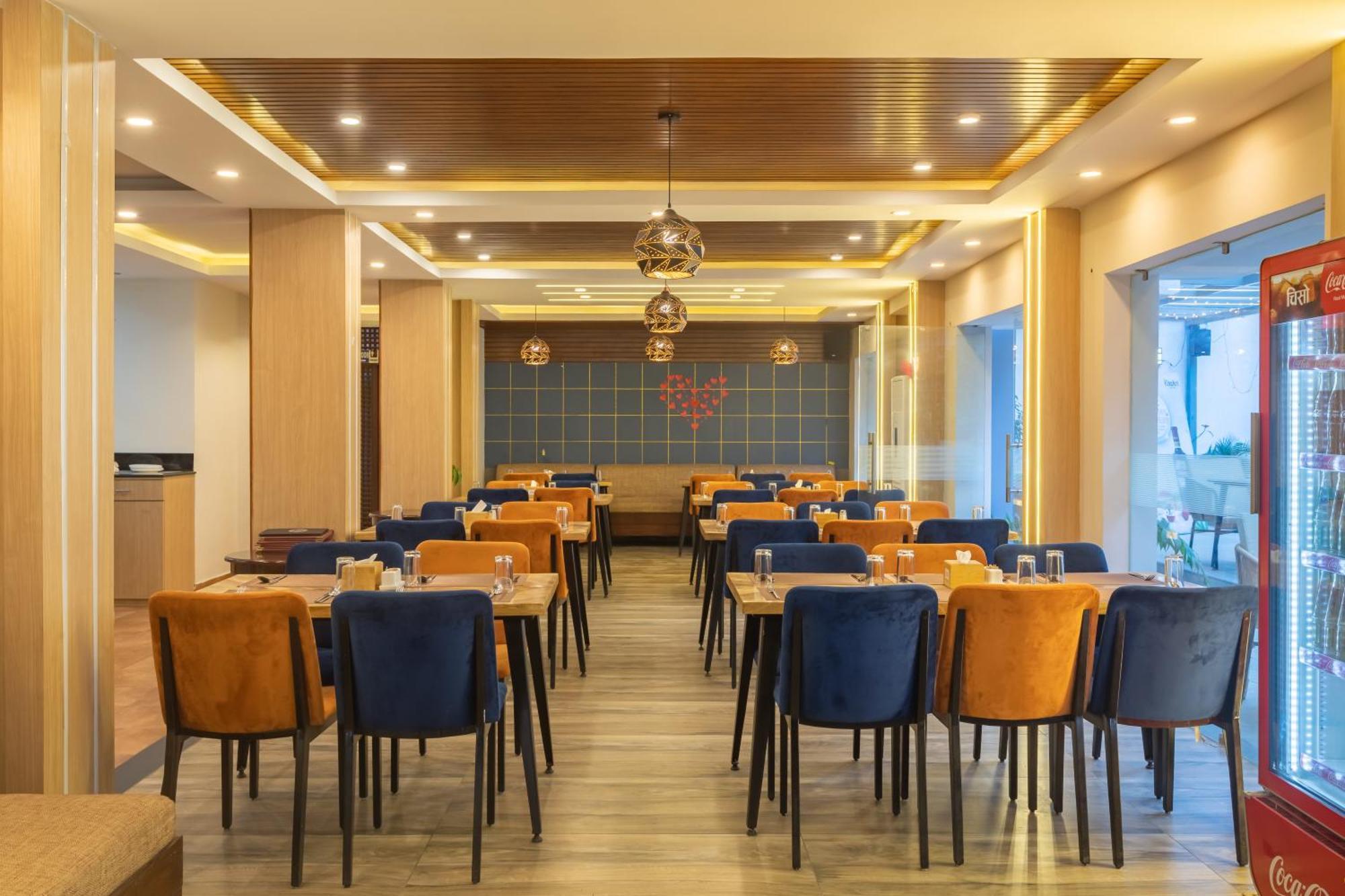 Aawas Boutique Hotel Катманду Екстериор снимка