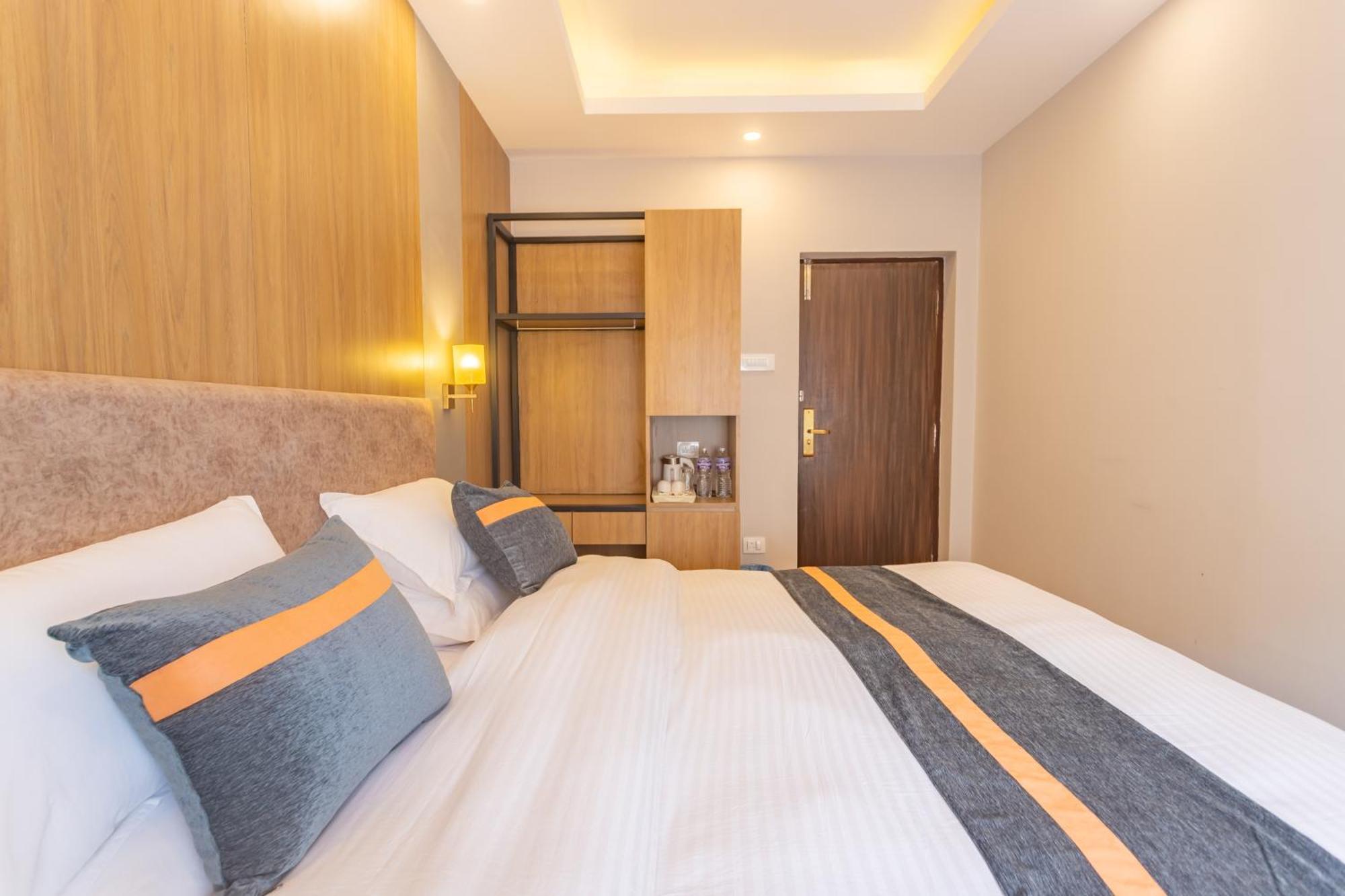 Aawas Boutique Hotel Катманду Екстериор снимка